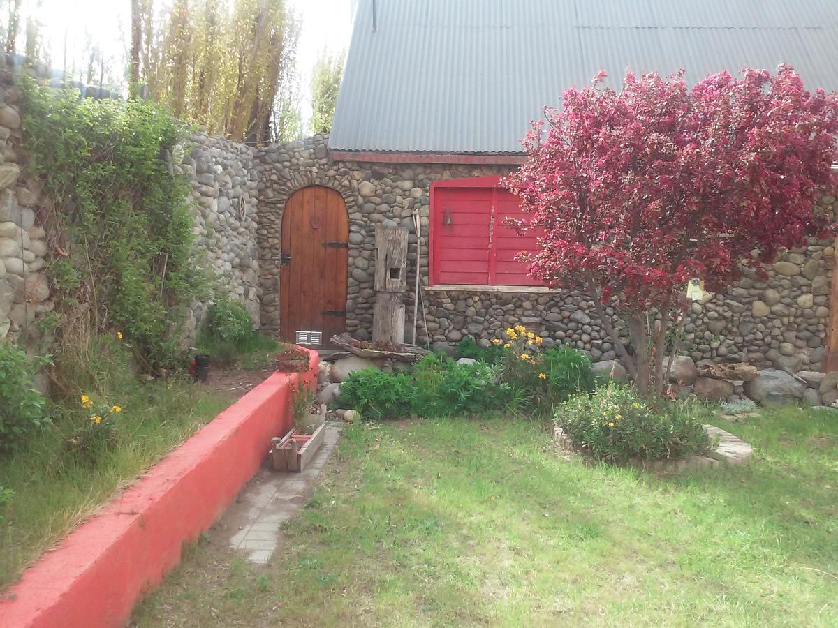 Salamandra Apartamentos El Calafate Exterior foto